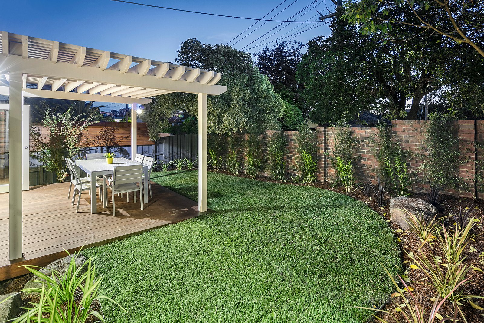 1/208 Wattle Valley Road, Camberwell image 6