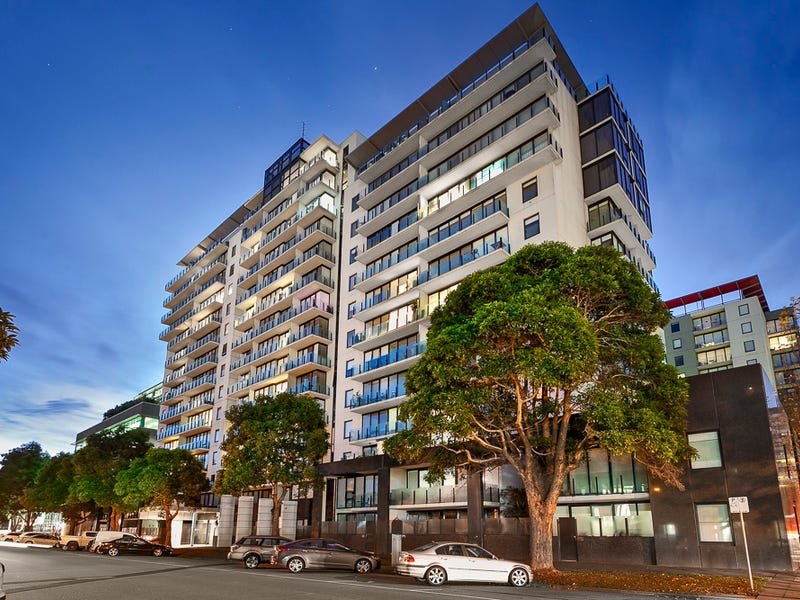 1208/38 Bank Street, South Melbourne image 2