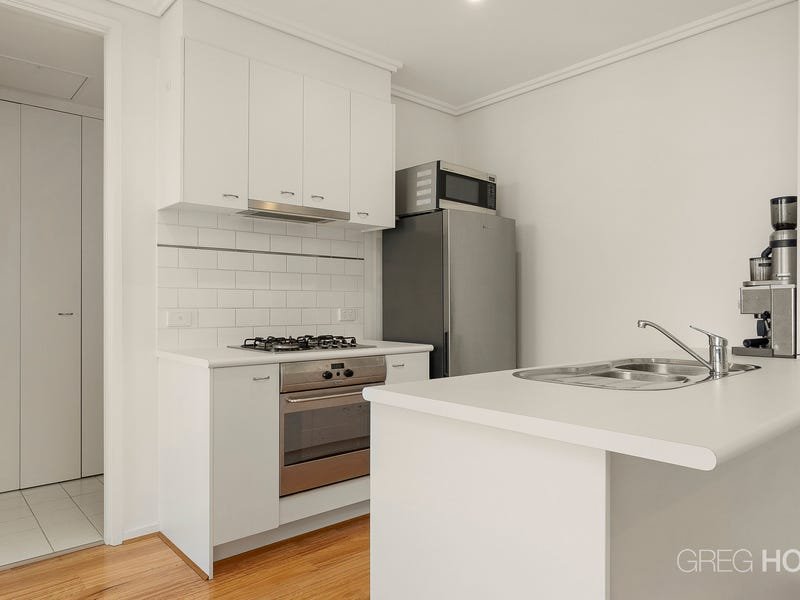 1208/38 Bank Street, South Melbourne image 4
