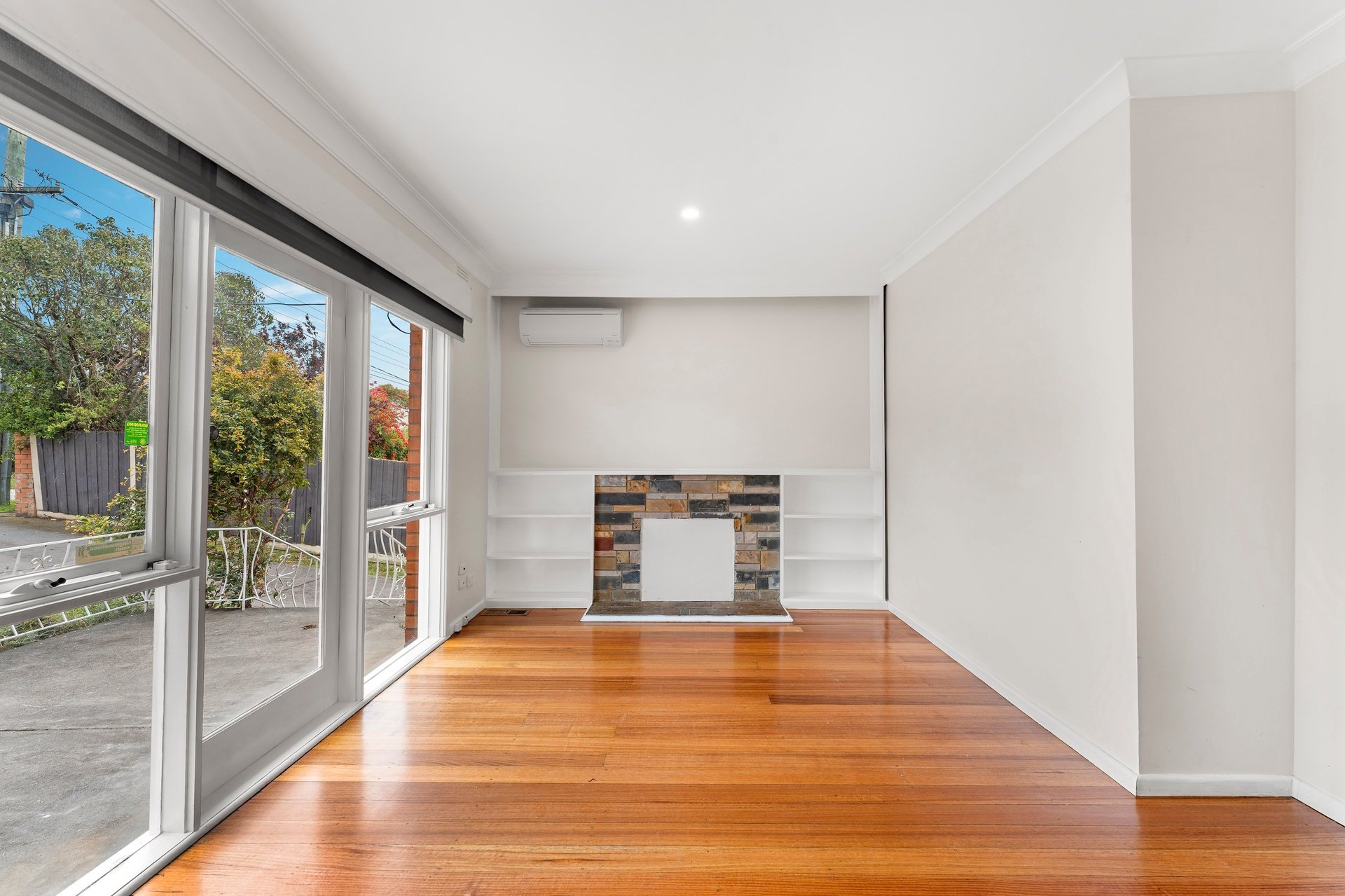 1/209 Highbury Road, Burwood image 4