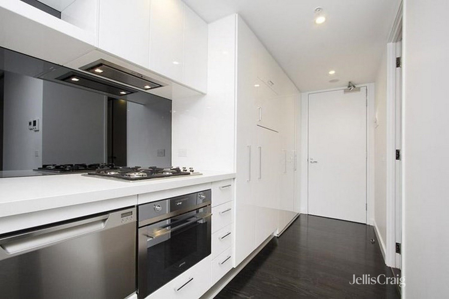 1209/338 Kings Way, South&nbsp;Melbourne image 4