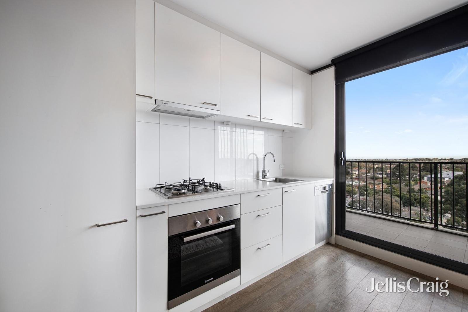 1209/39 Kingsway, Glen Waverley image 4