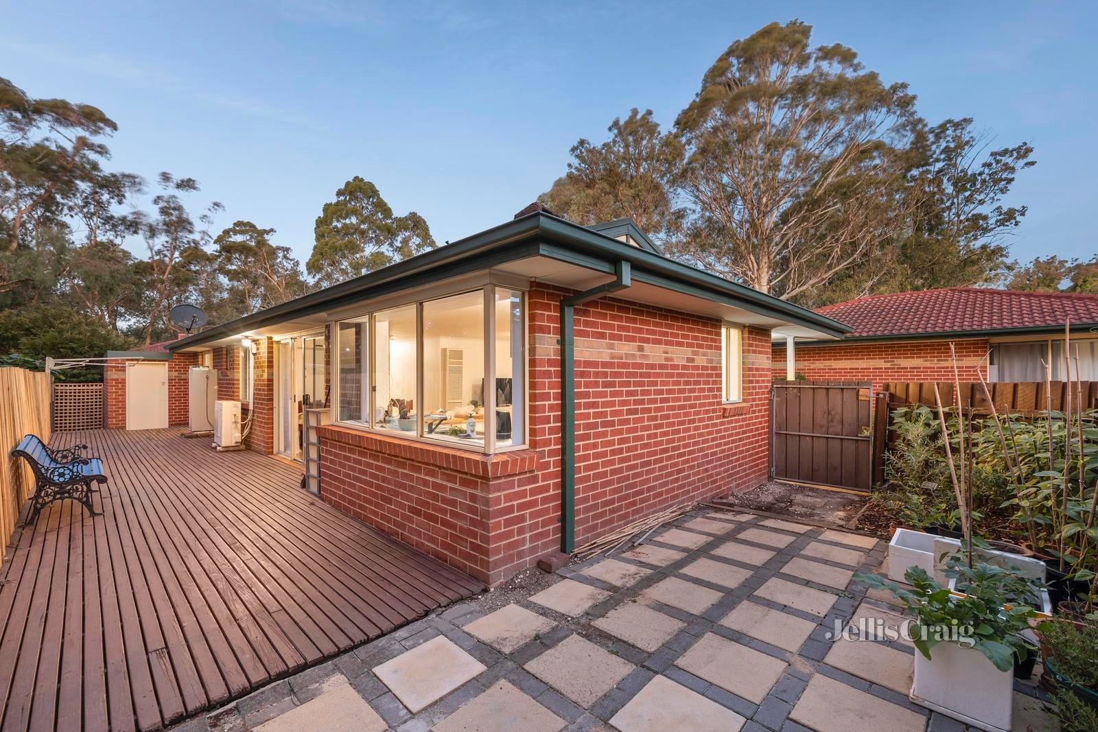 1/20a Oban Road, Ringwood image 8