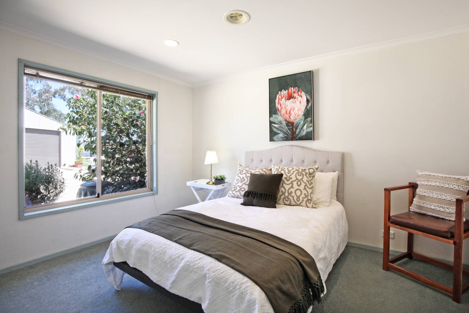 Property Gallery Thumbnail 8