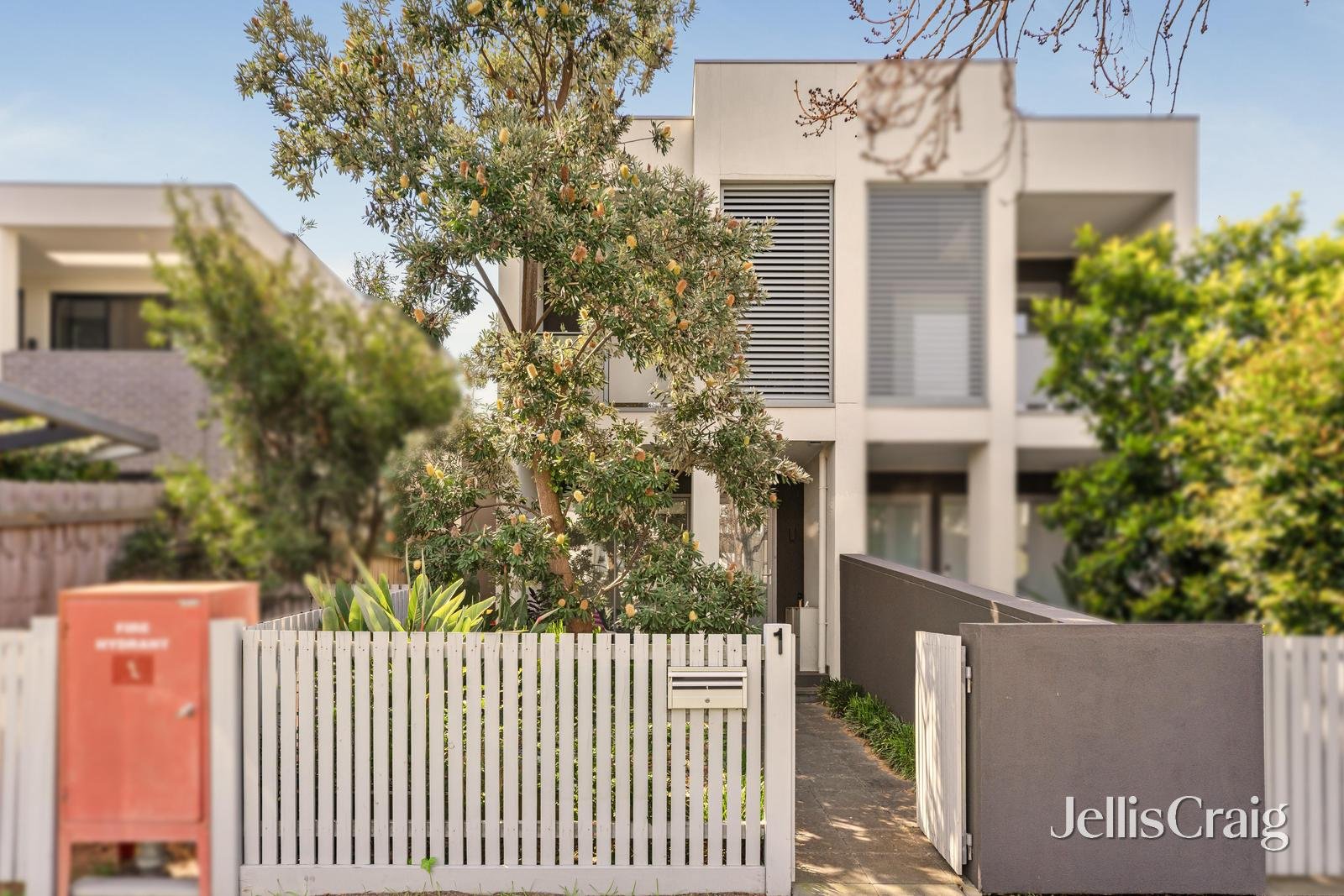 1/21 Barker Street, Cheltenham image 1
