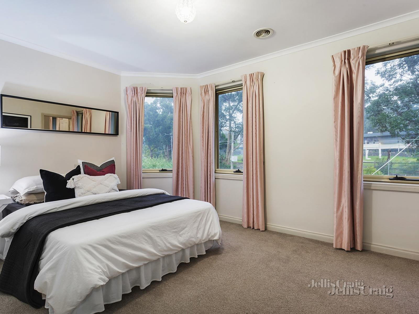 1/21 Beaconsfield Road, Briar Hill image 9