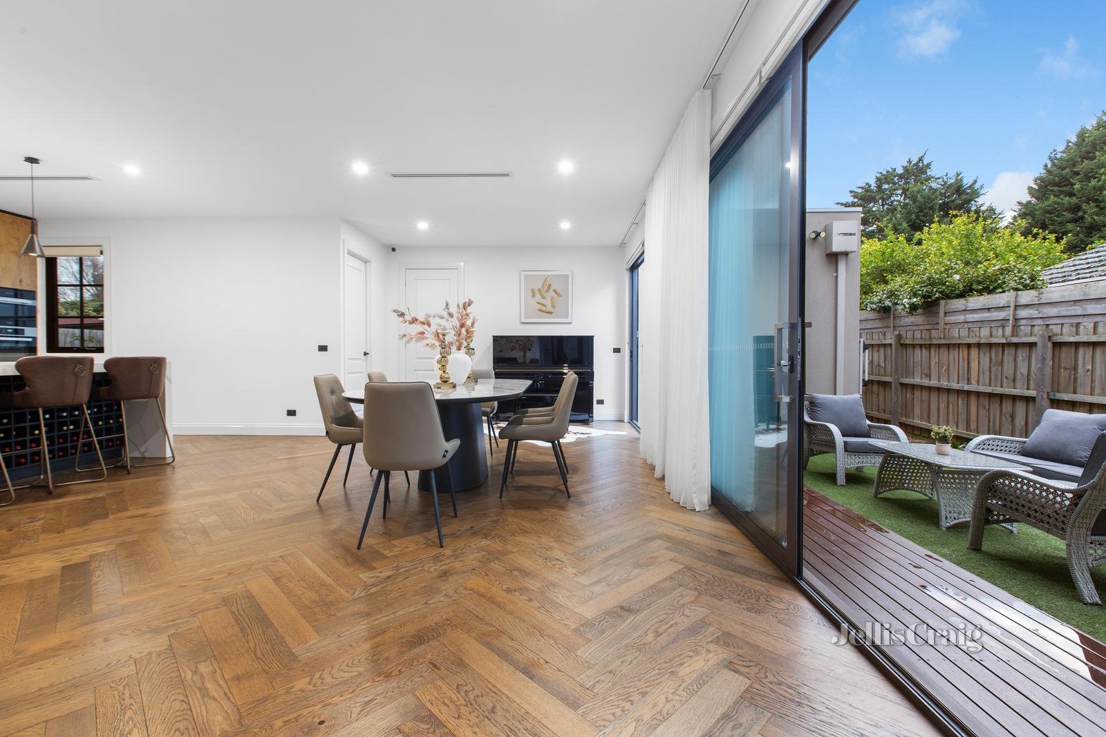 1/21 Blue Hills Avenue, Mount Waverley image 8