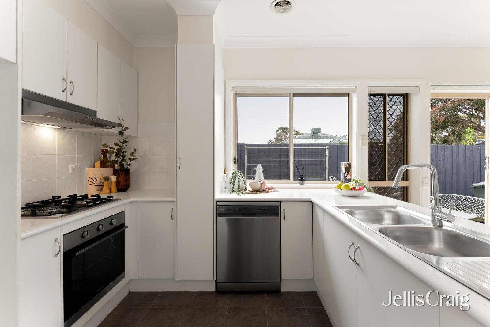 1/21 Bonwick Street, Fawkner image 6
