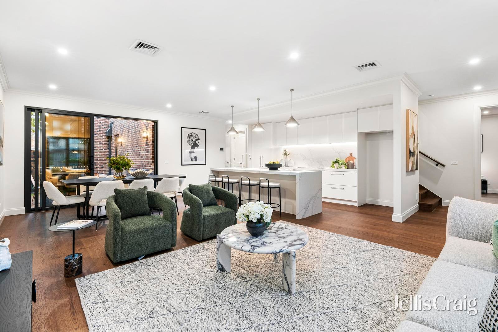 1&2/1 Bridget Street, Glen&nbsp;Waverley image 2