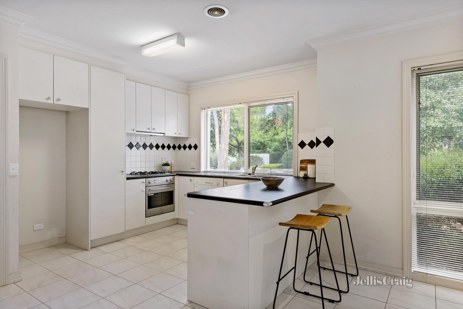 1/21 Burnett Street, Mitcham image 7