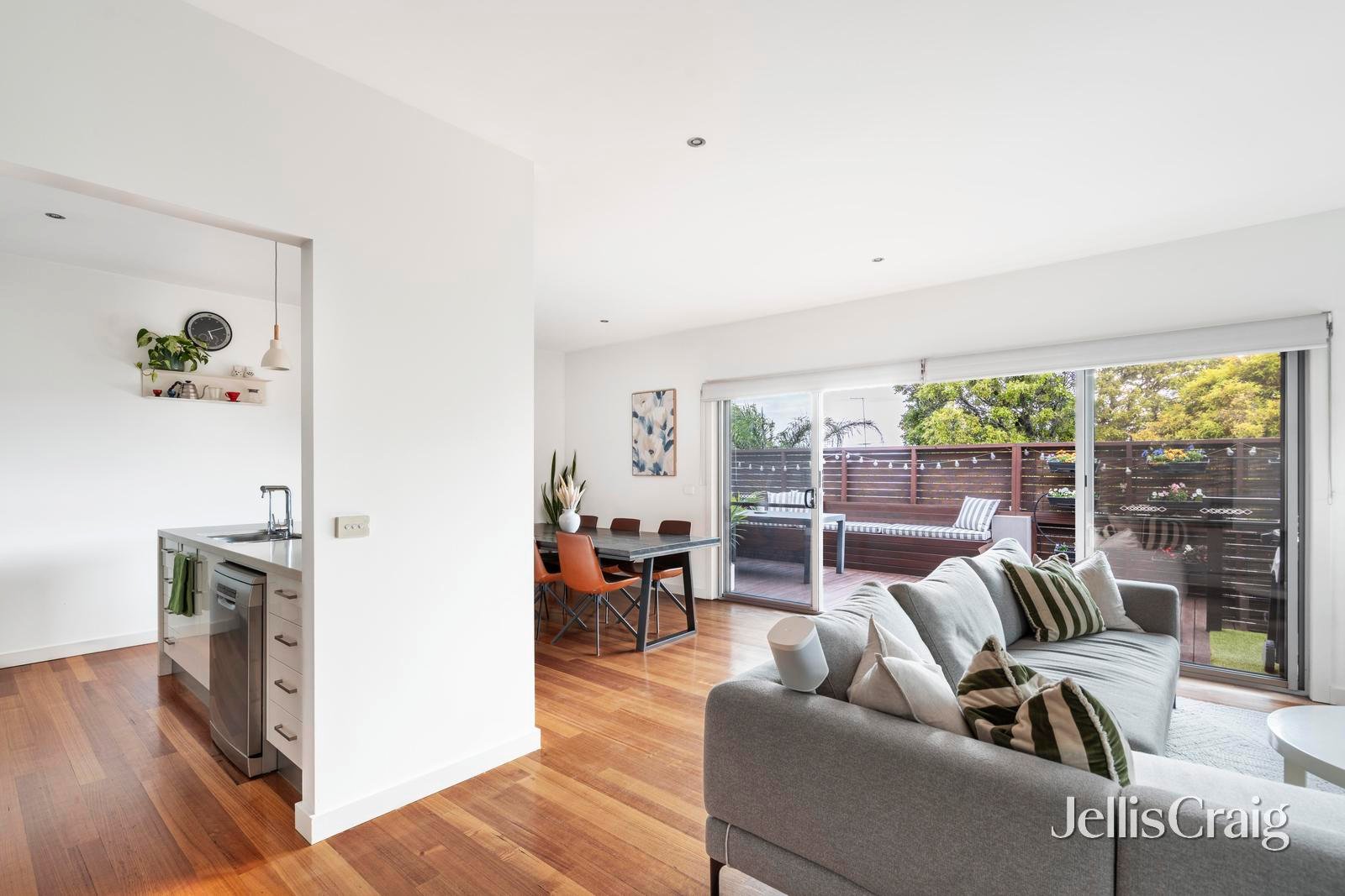1/21 Culloden Street, Brunswick&nbsp;West image 2