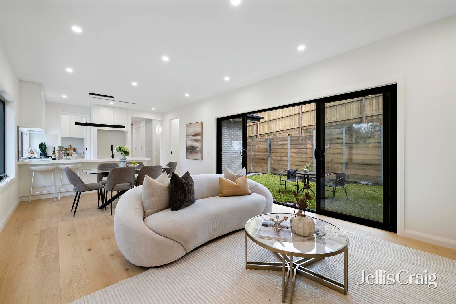 1/21 Culwell Avenue, Mitcham image 6