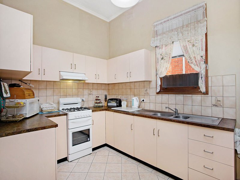 121 Danks Street, Albert Park image 7