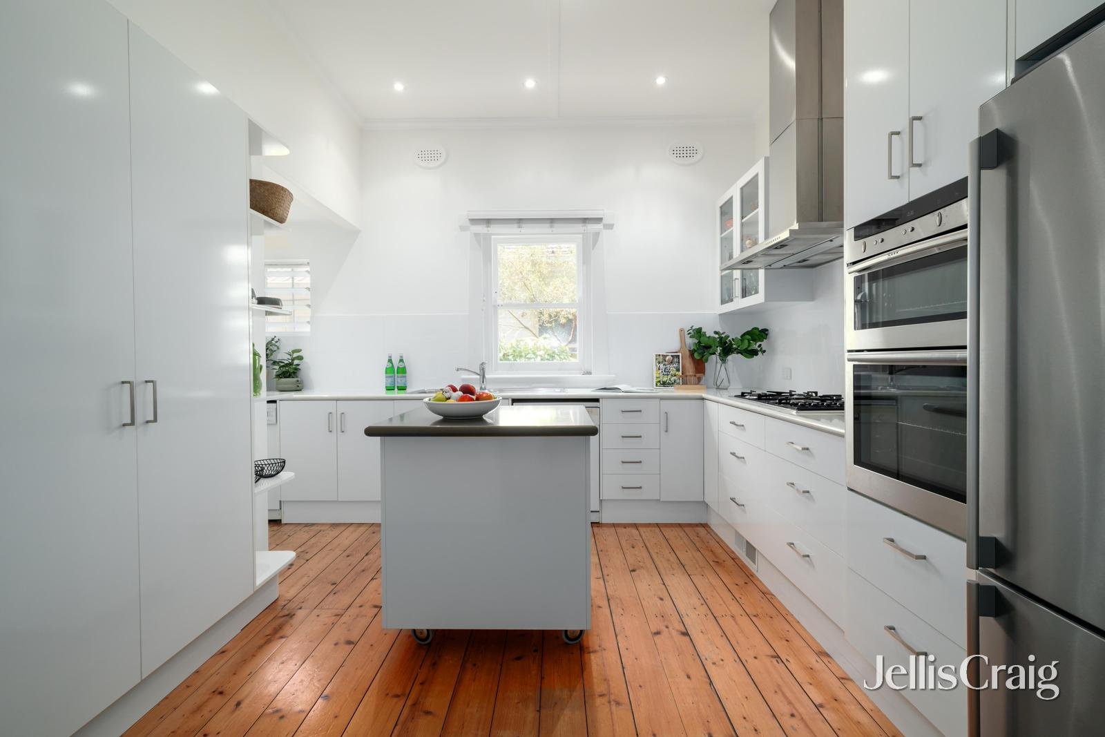 121 Disraeli Street, Kew image 3