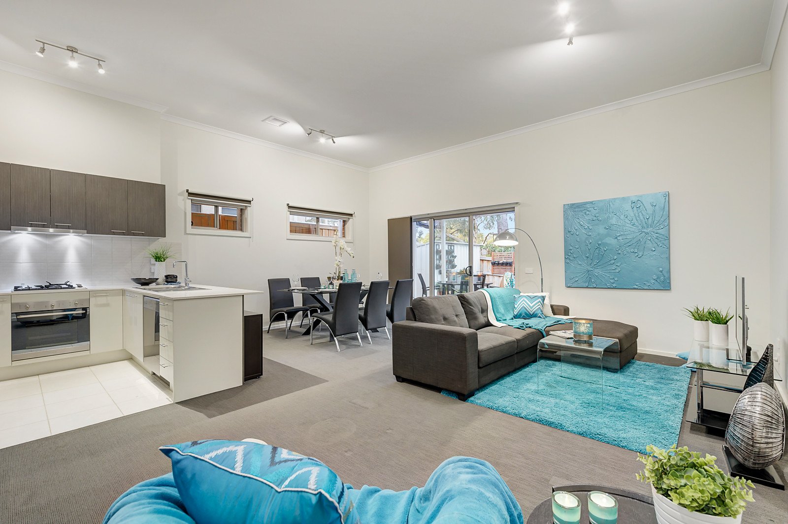 12/1 Eastway Avenue, Donvale image 3