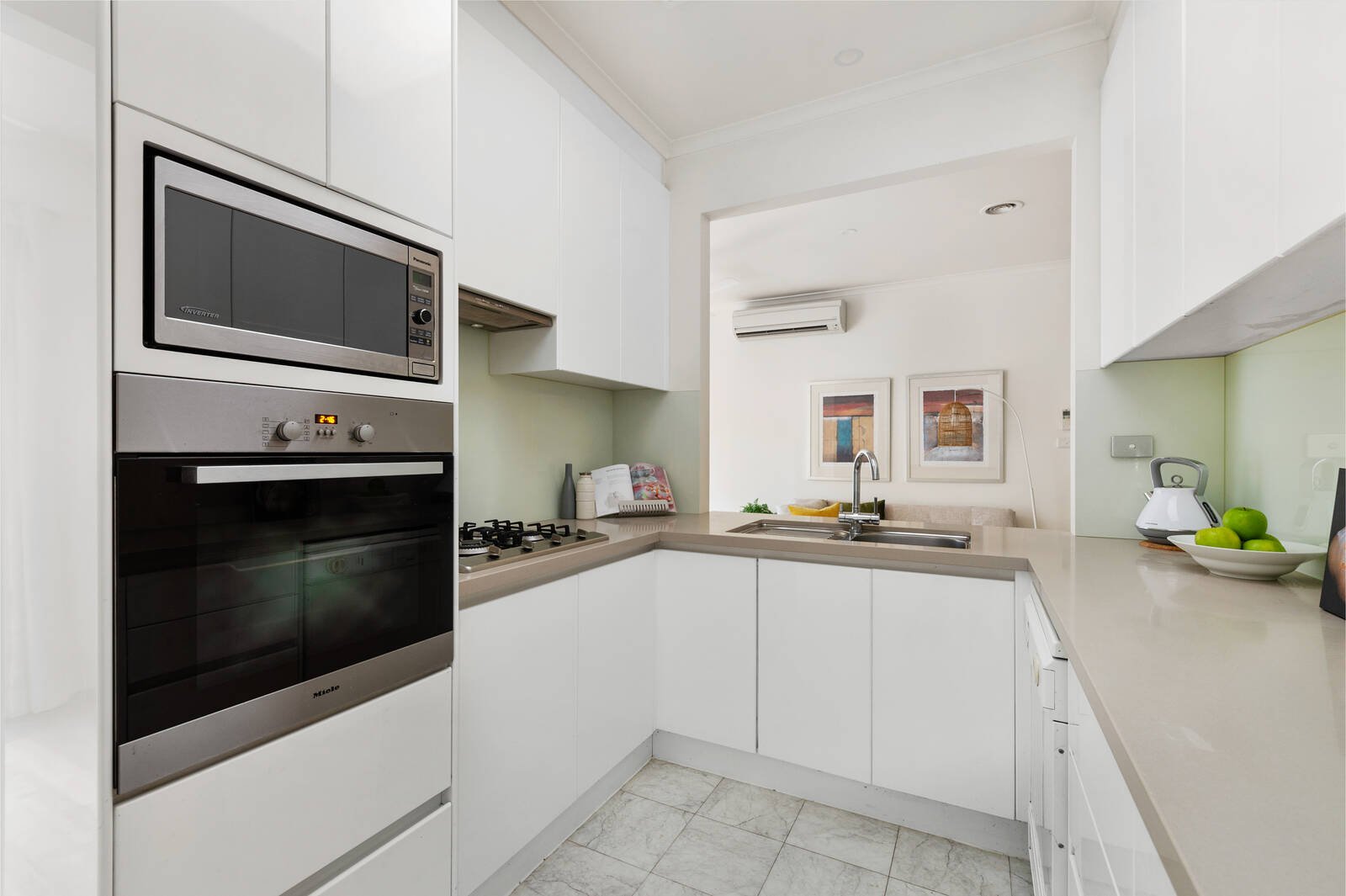 Property Gallery Thumbnail 6