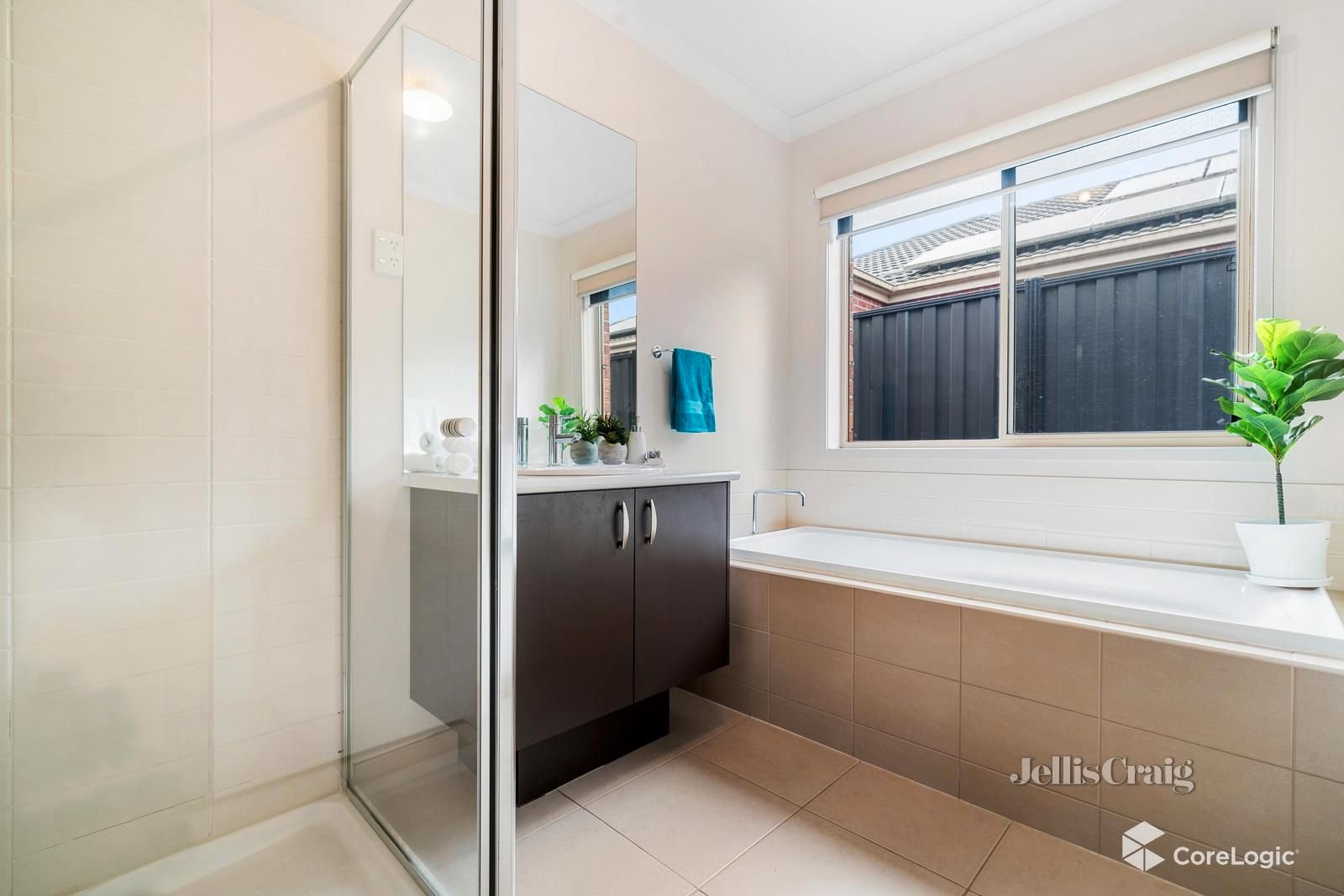 121 Gordons Road, South Morang image 8
