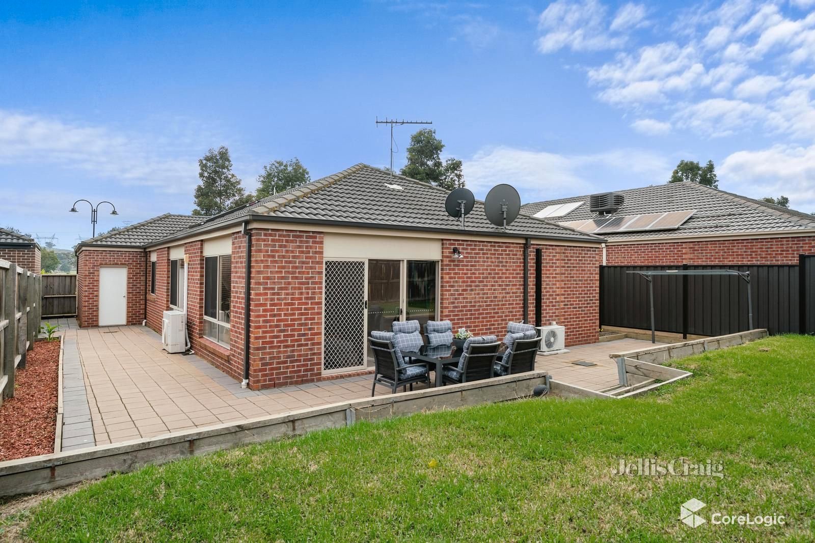 121 Gordons Road, South Morang image 11