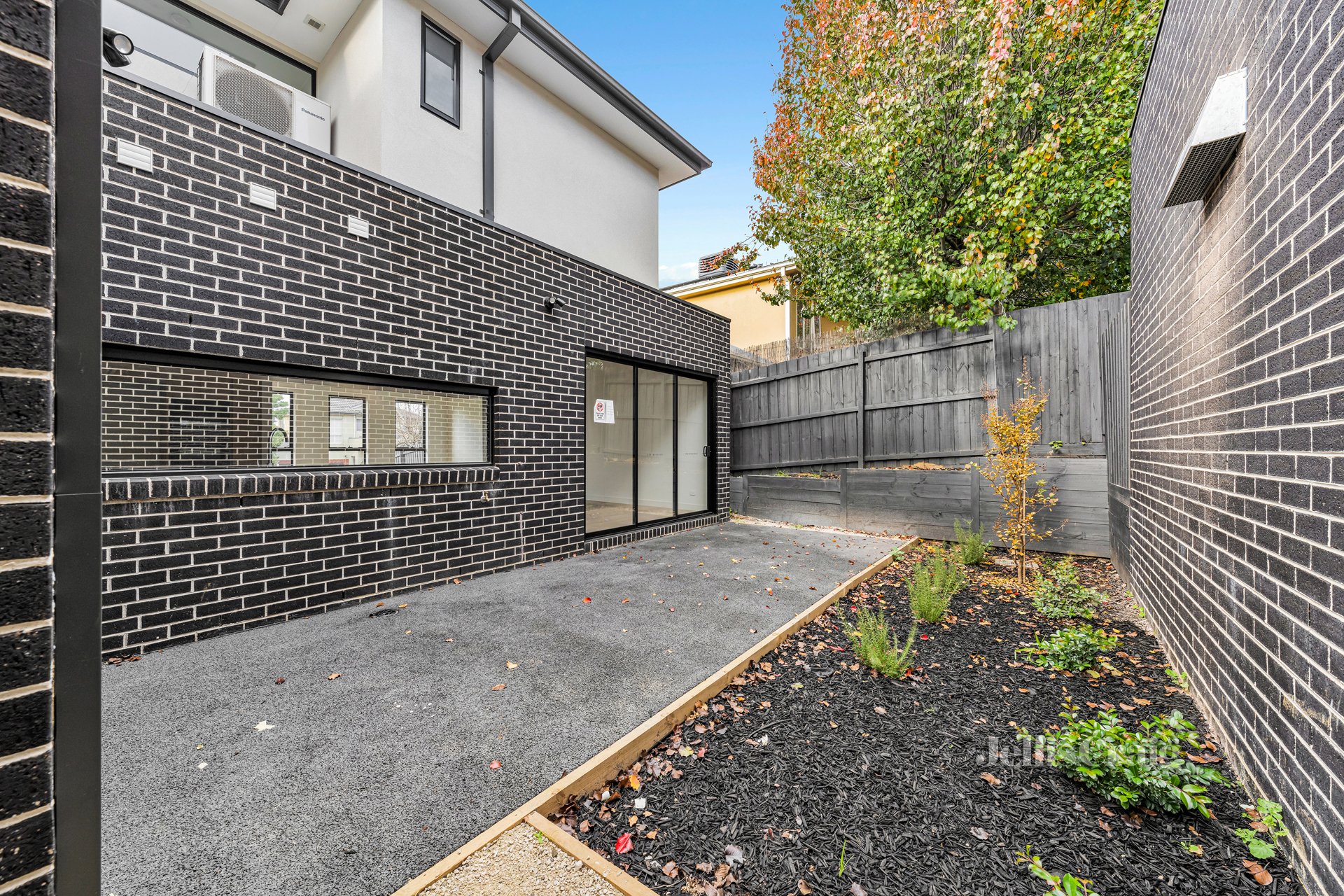 1/21 Inverell Avenue, Mount Waverley image 10