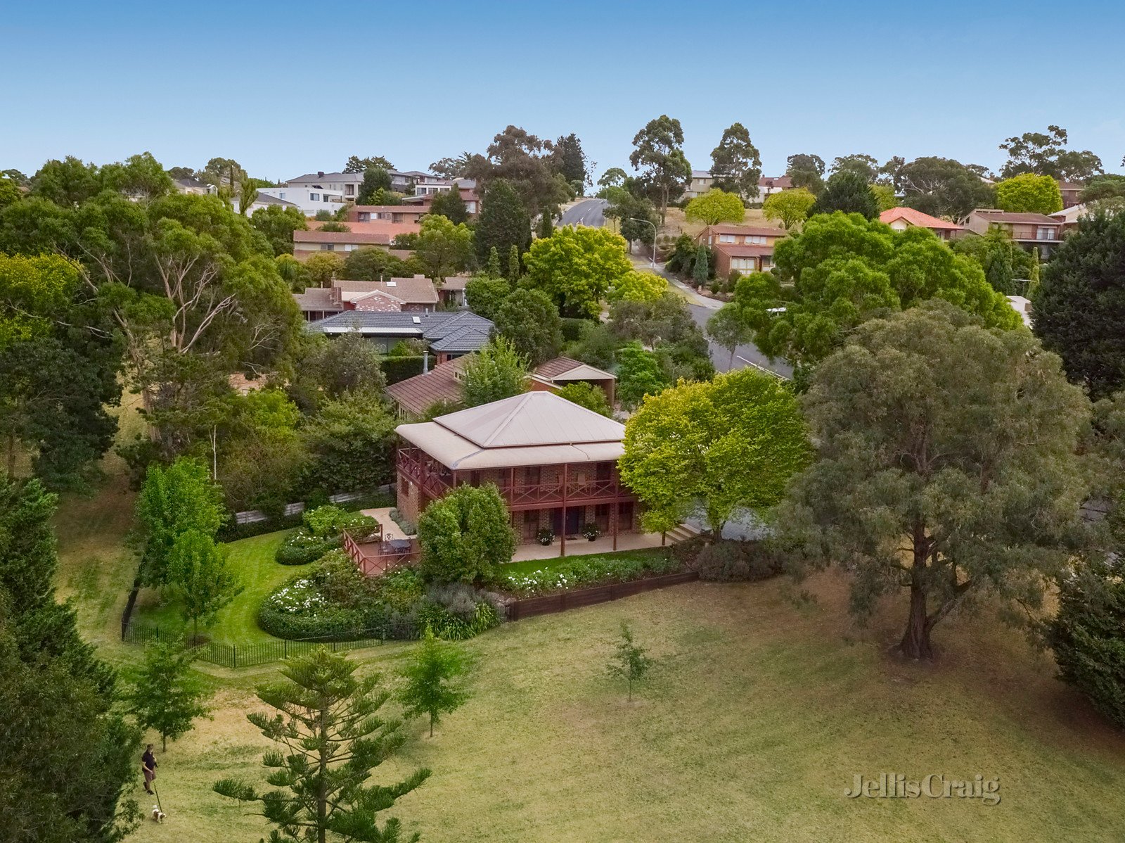 121 Landscape Drive, Doncaster East image 7