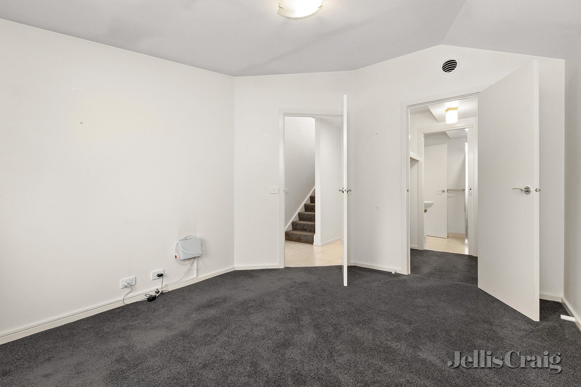 121 Melbourne Road, Brown&nbsp;Hill image 2