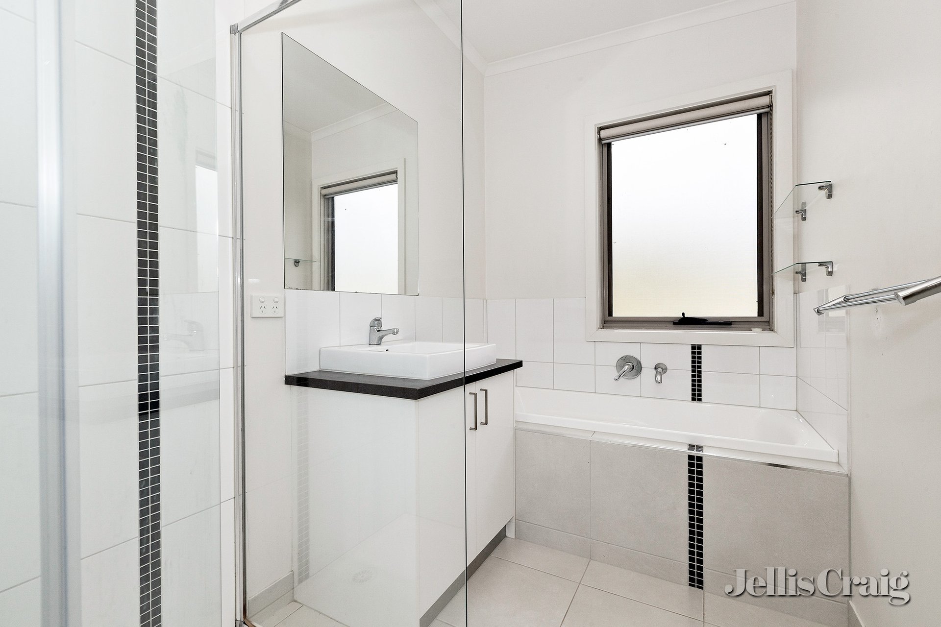 121 Melbourne Road, Brown&nbsp;Hill image 5