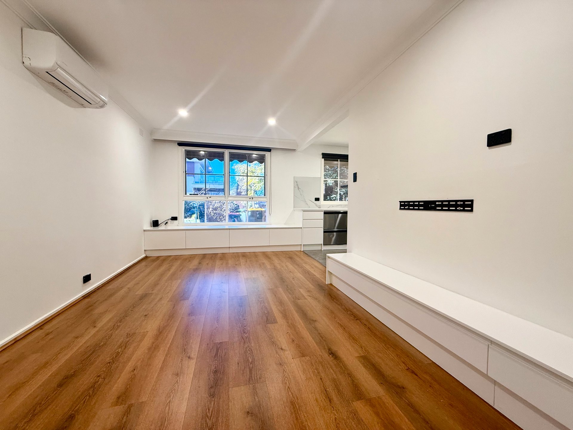 1/21 Mitchell Street, Doncaster East image 3