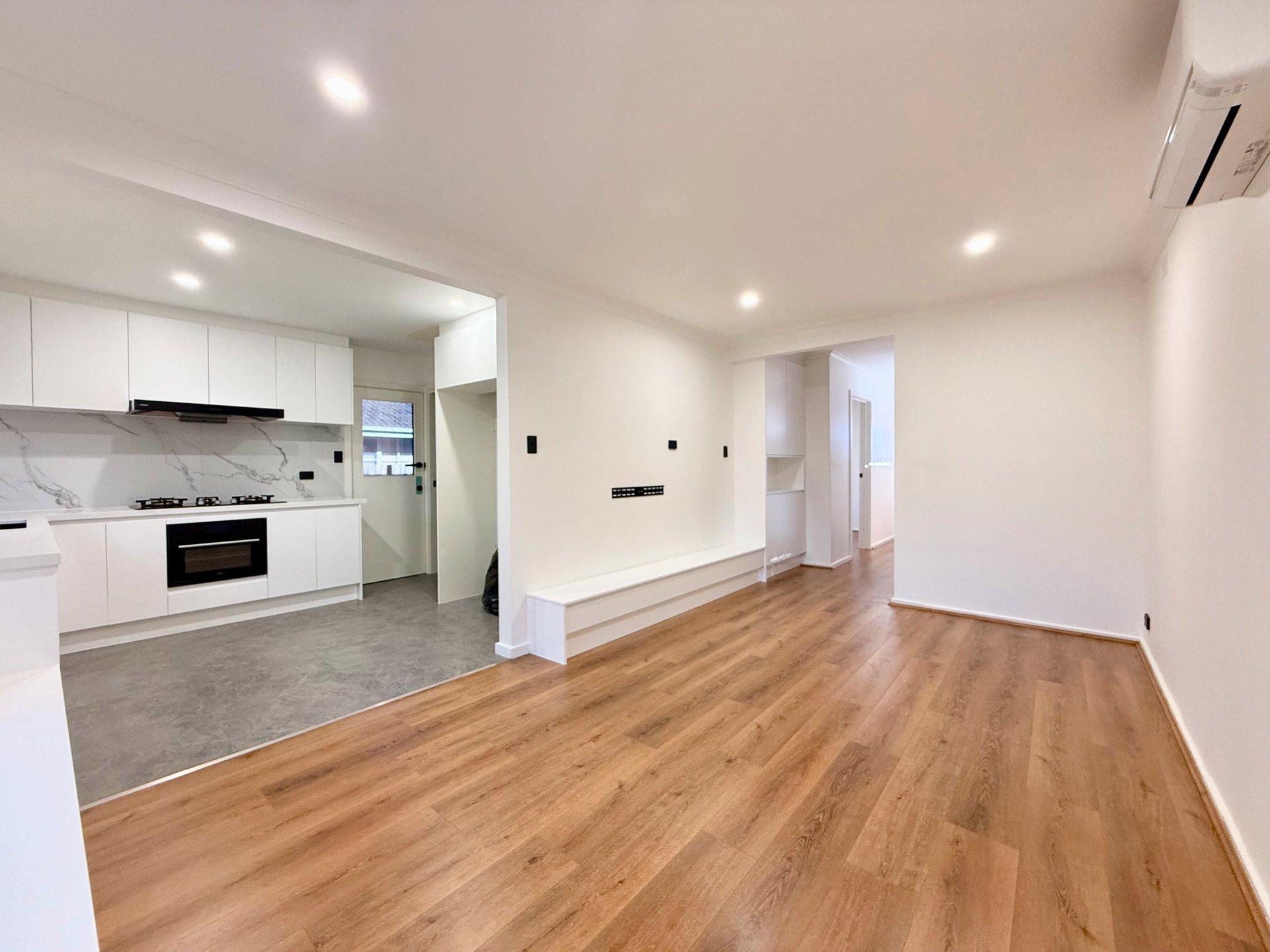 1/21 Mitchell Street, Doncaster East image 2