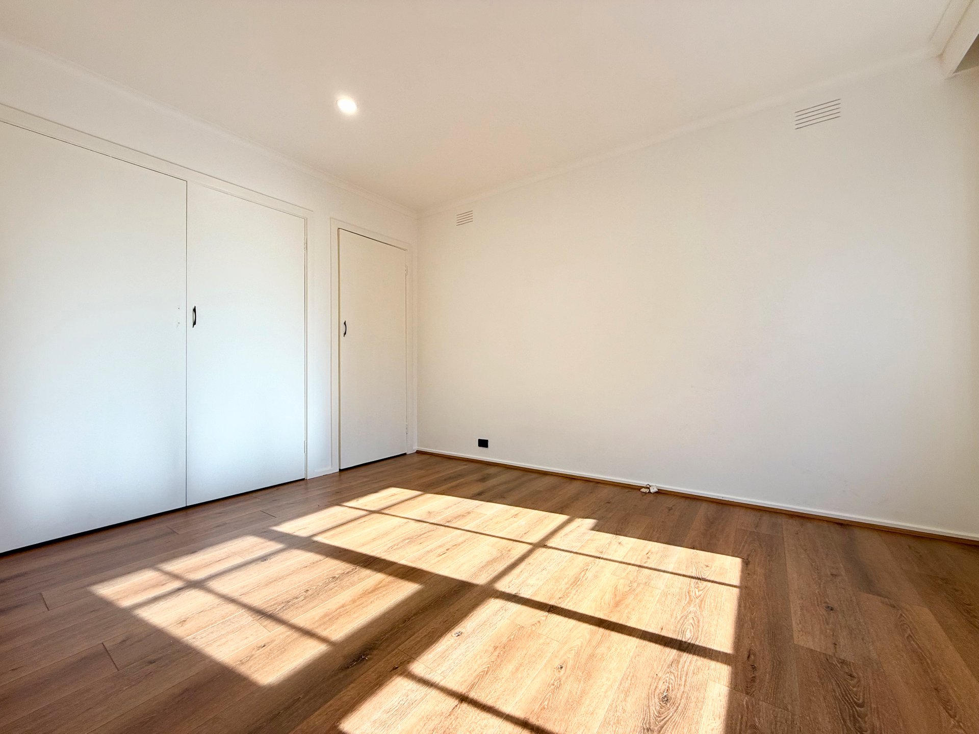 1/21 Mitchell Street, Doncaster East image 8