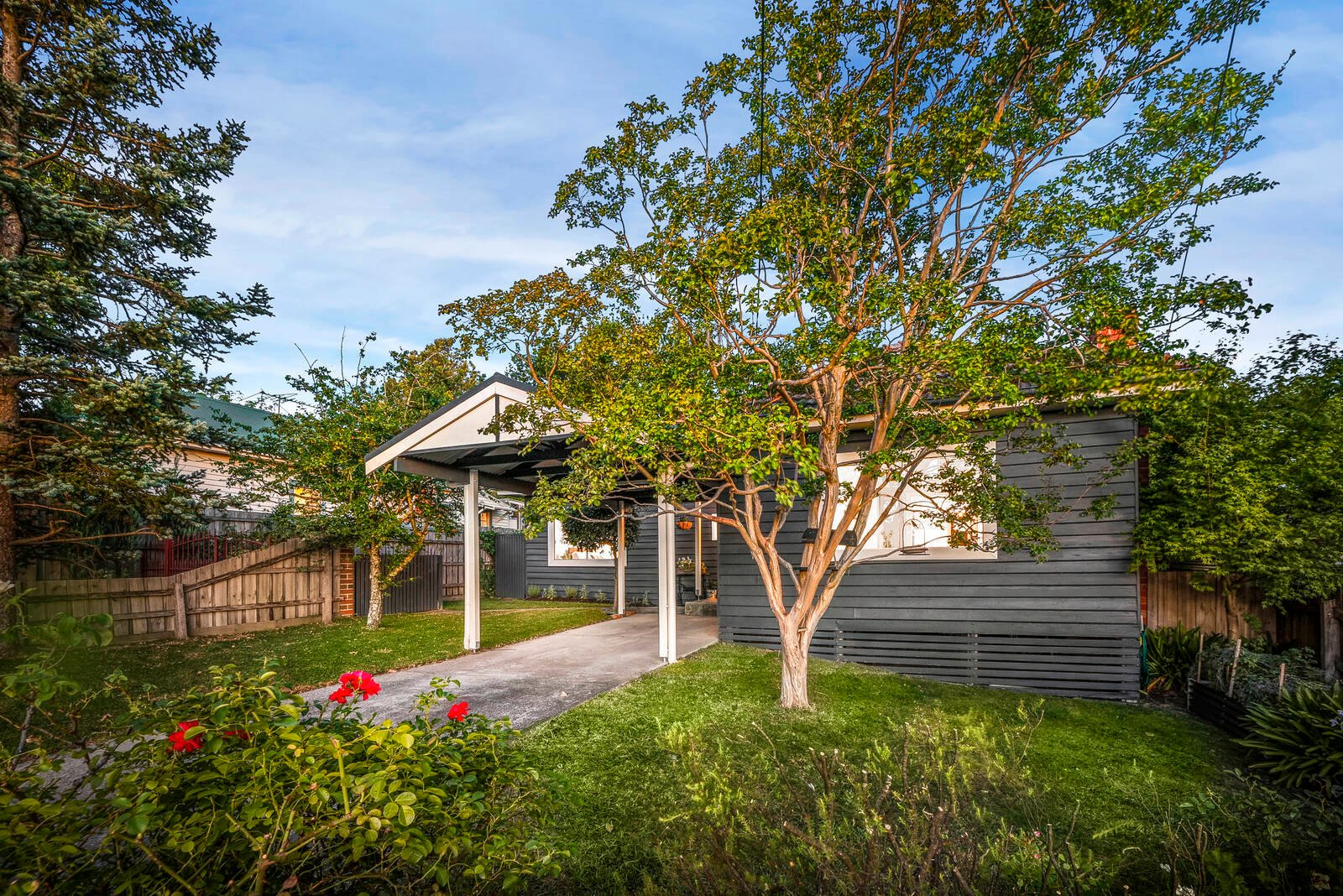 Property Gallery - Main Image