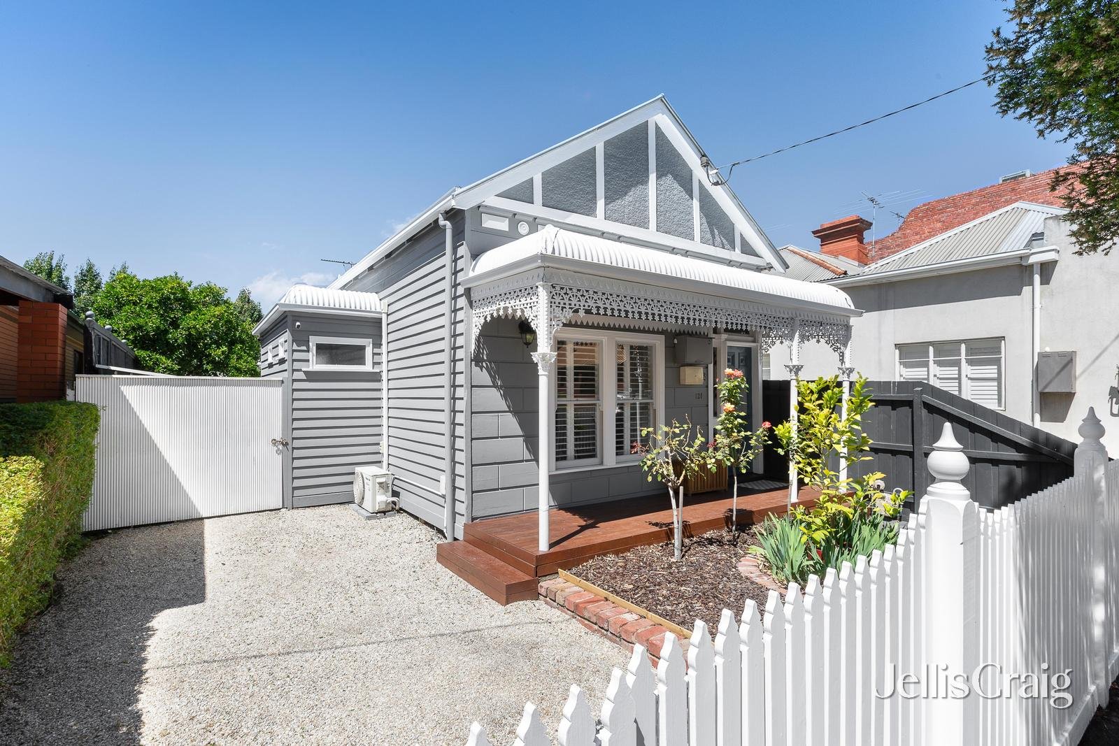 121 North Road, Newport image 2