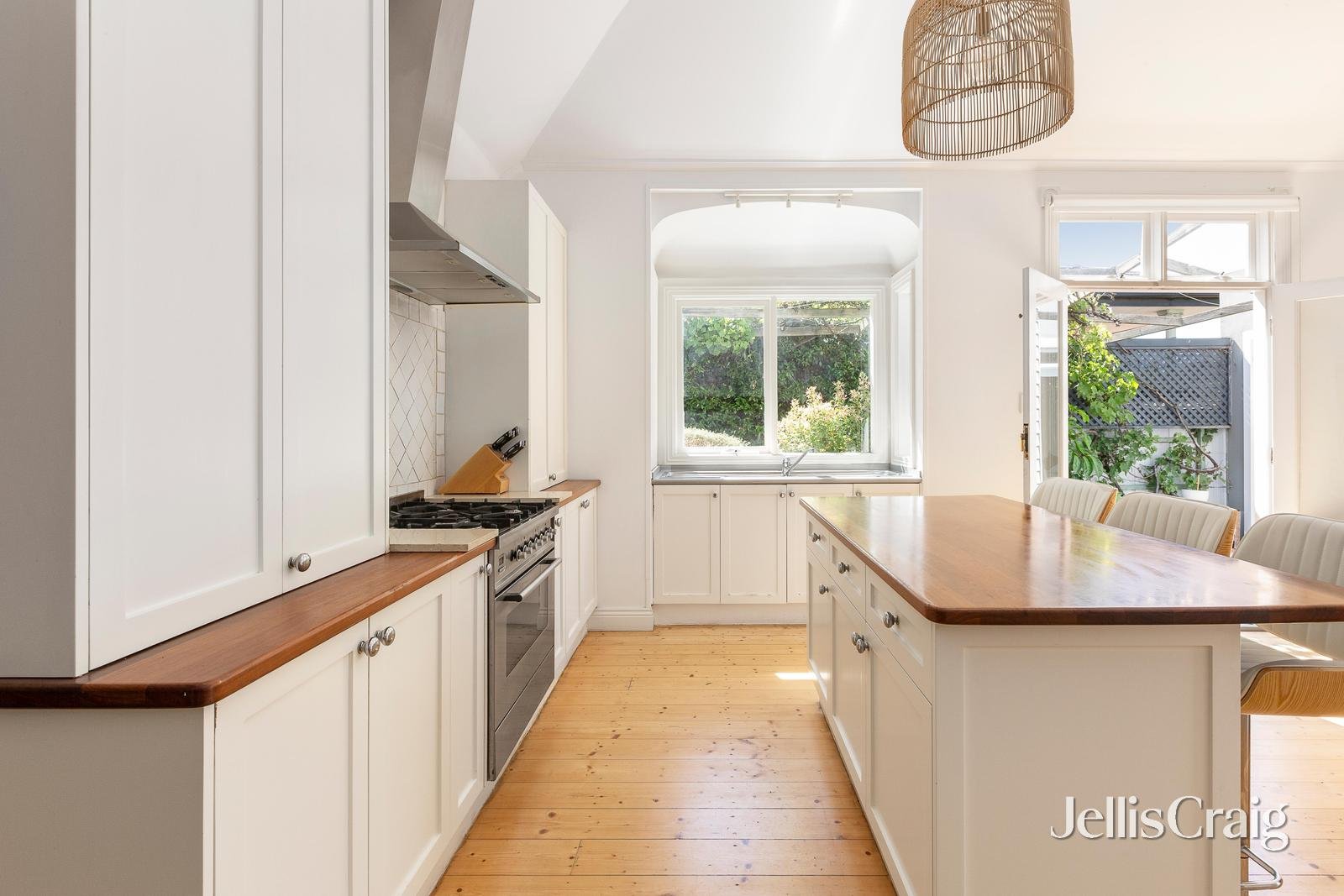 121 North Road, Newport image 4