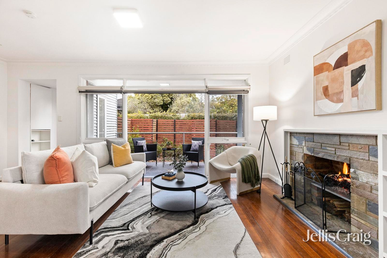 1/21 The Glen, Donvale image 2