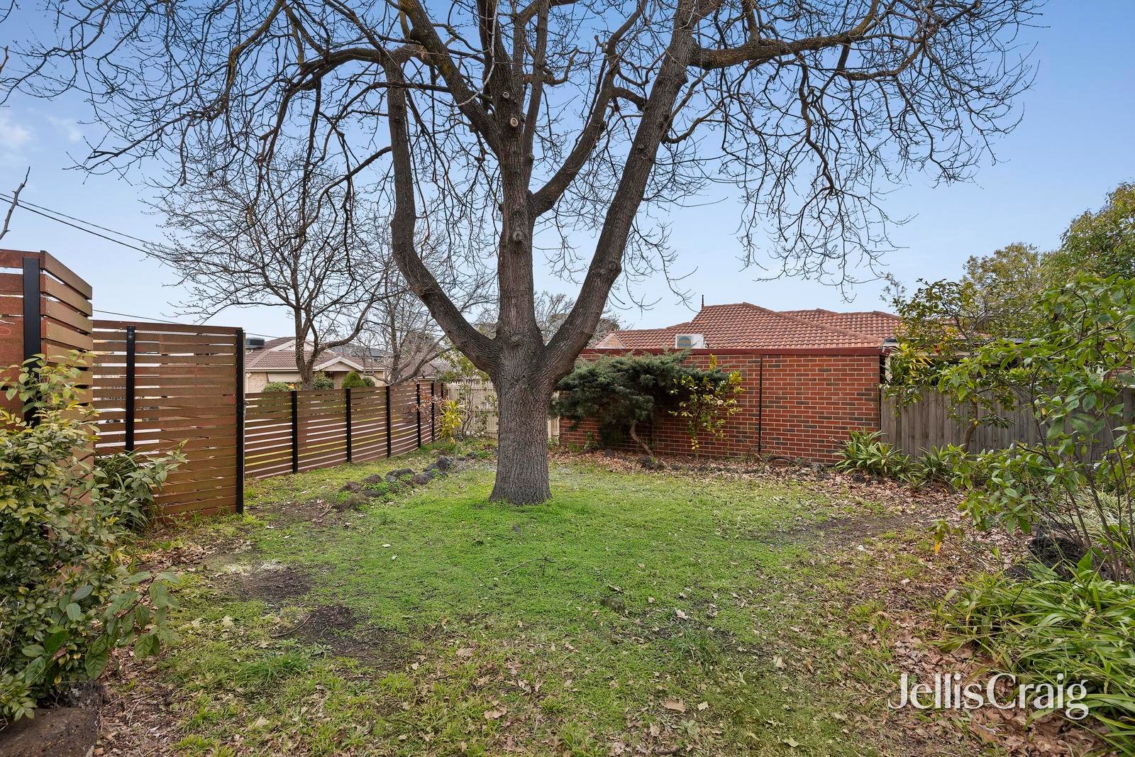 1/21 The Glen, Donvale image 12