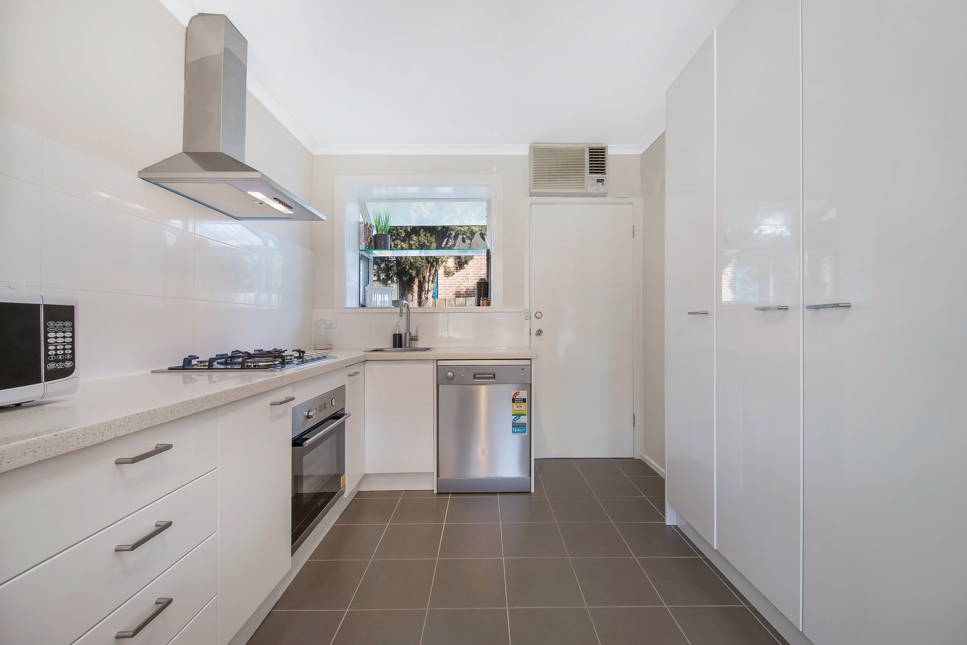 12/10-12 Ray Street, Croydon image 2