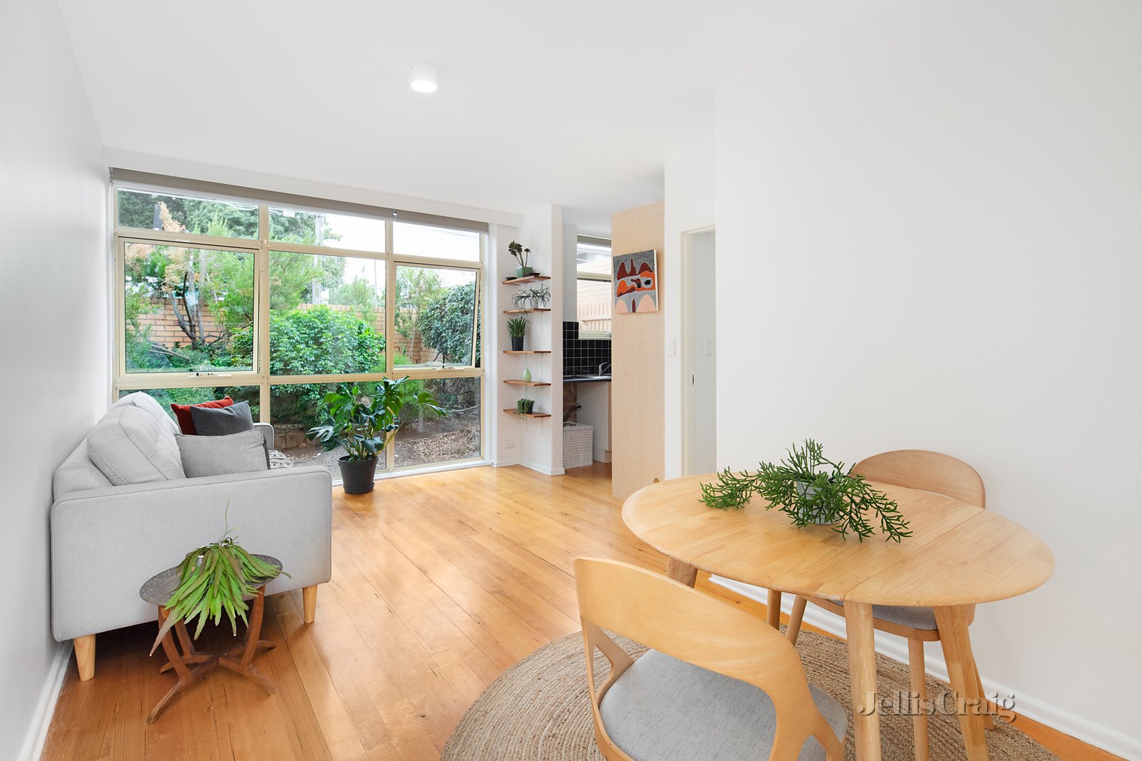 1/210 Clarke Street, Northcote image 1