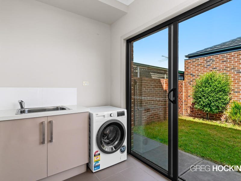 1/210 Merton Street, Altona Meadows image 9