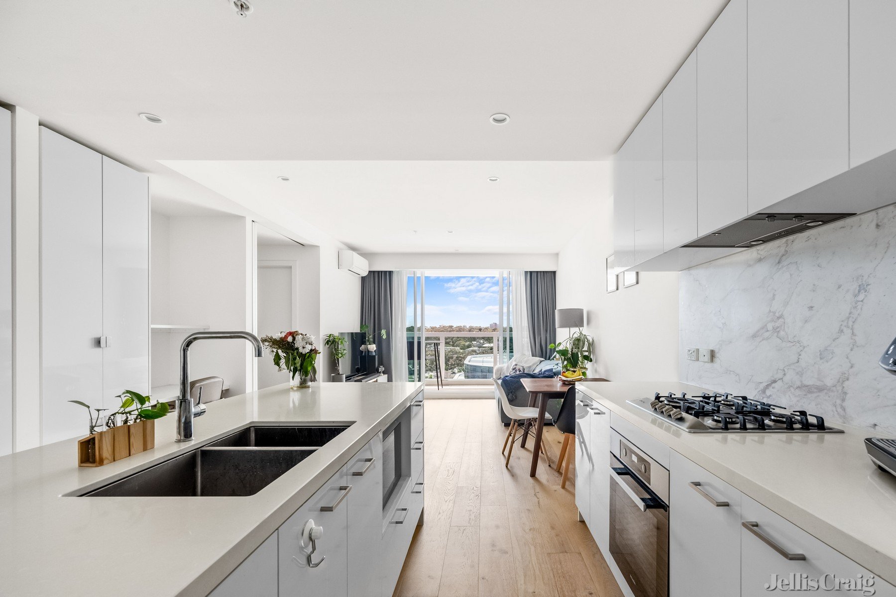 1210/188 Macaulay Road, North&nbsp;Melbourne image 2