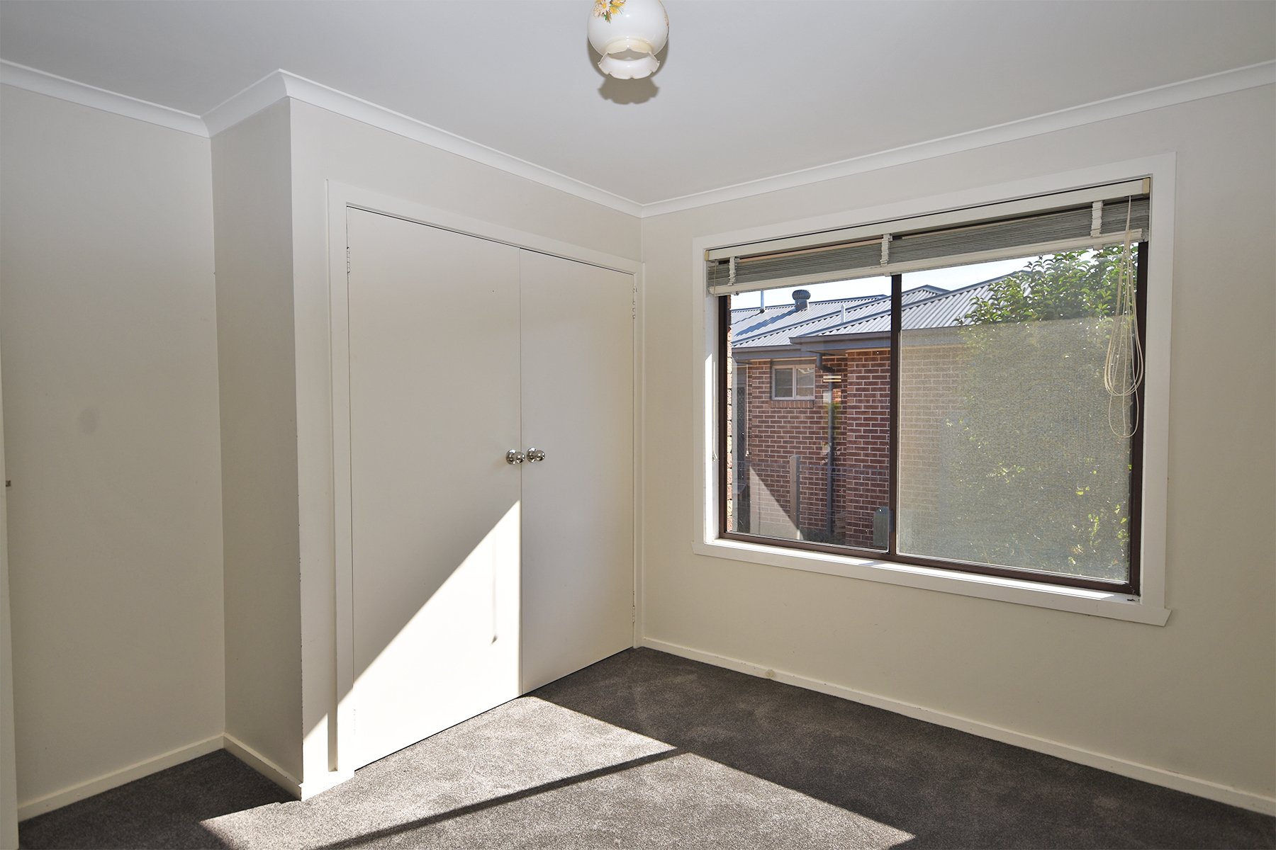 12/104 Sherlock Road, Mooroolbark image 5