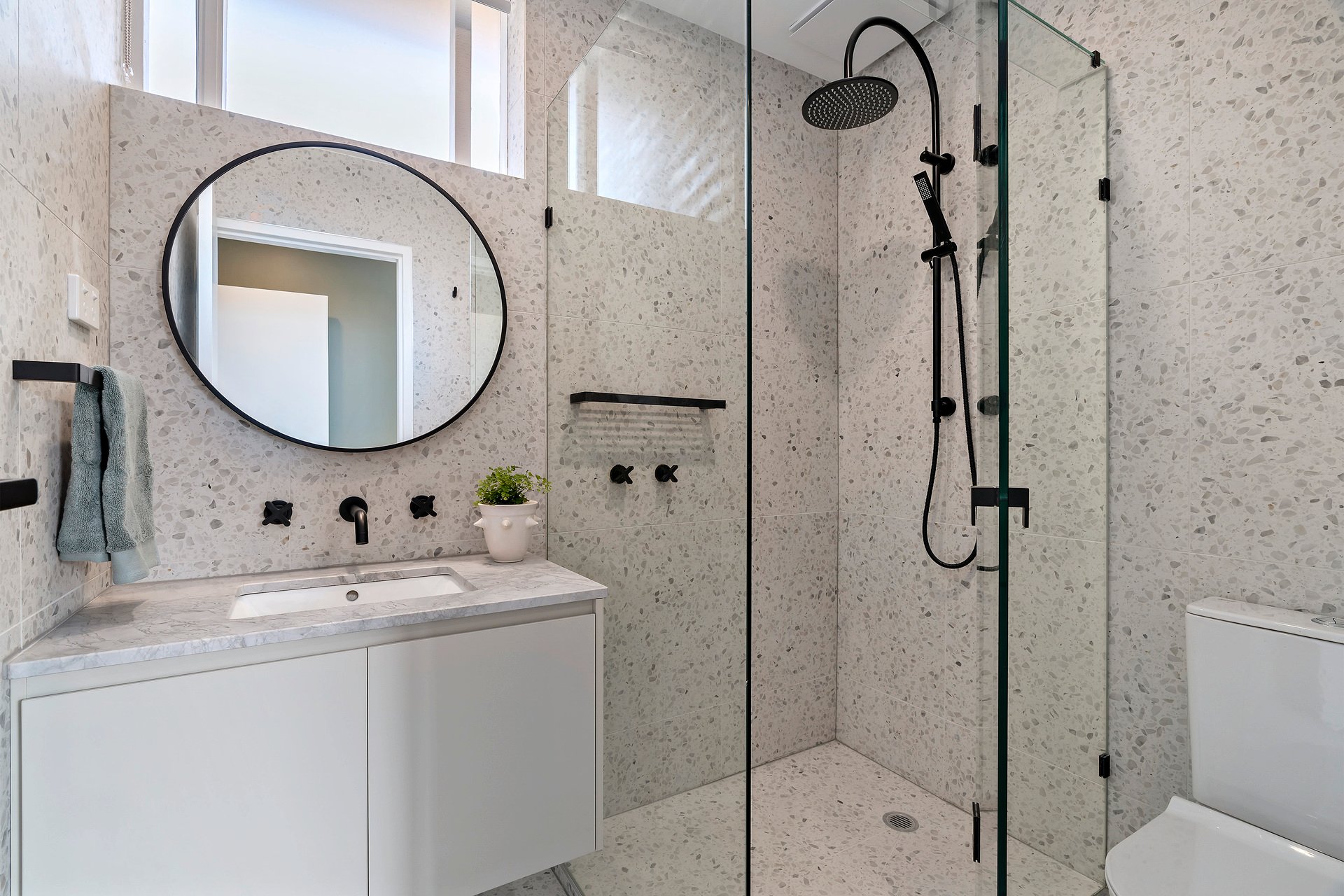 Property Gallery Thumbnail 9