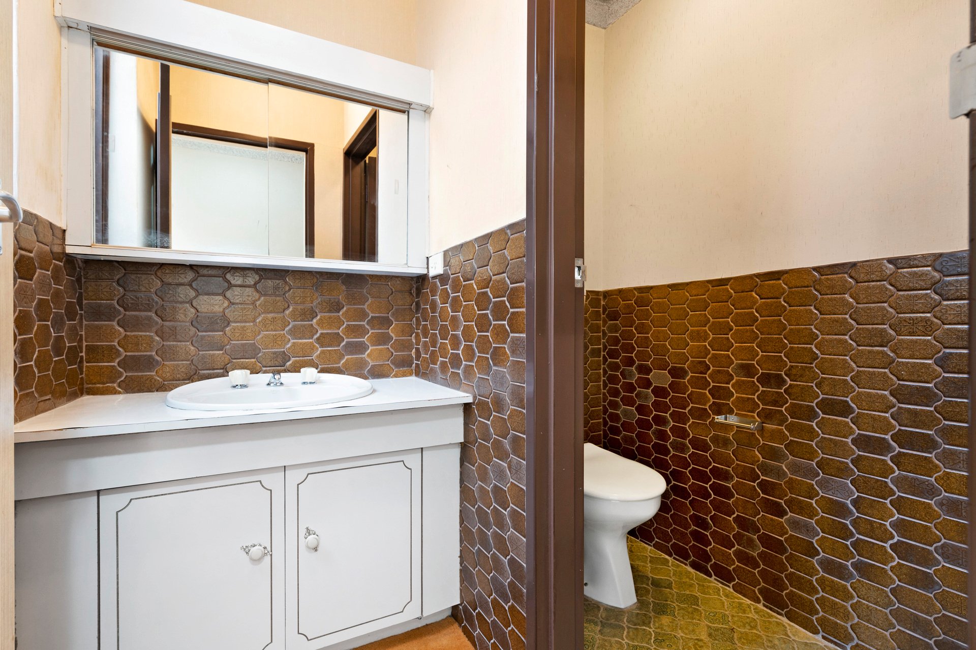 Property Gallery Thumbnail 7