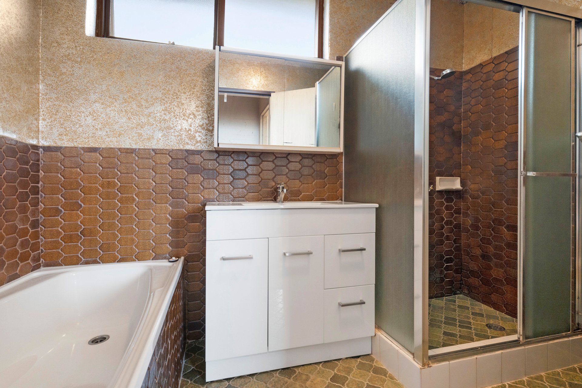 Property Gallery Thumbnail 8