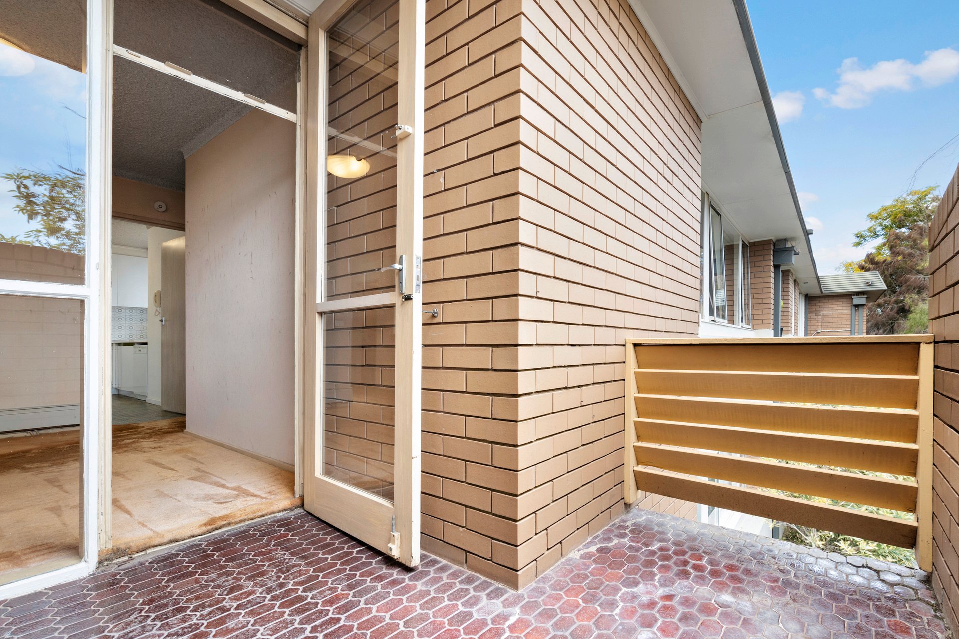 Property Gallery Thumbnail 9
