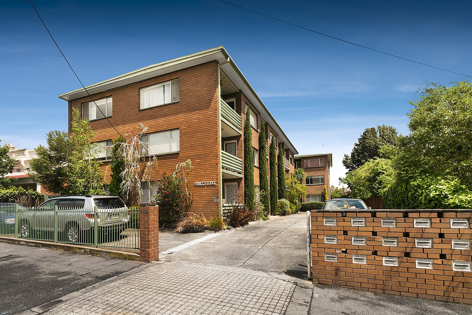 12/109 Wilson Street, Carlton North VIC 3054