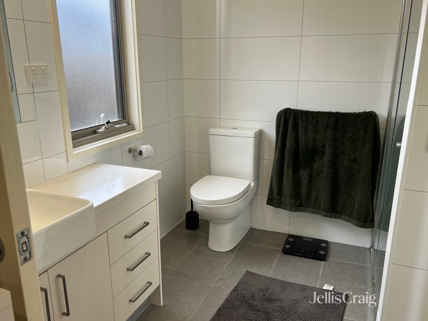 12/11-15 Basil Street, Newport image 6