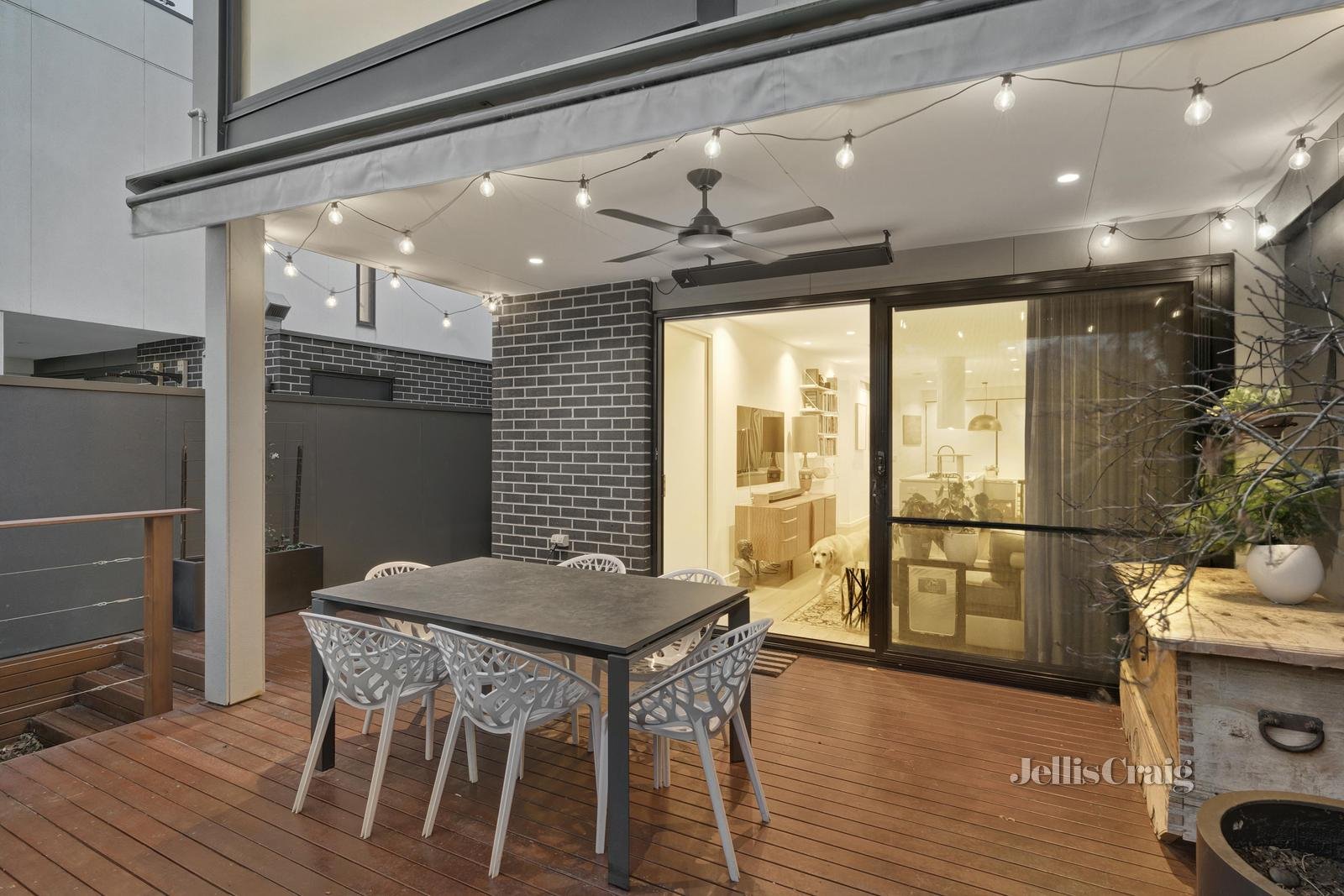 12/11 St Georges Avenue, Bentleigh East image 1