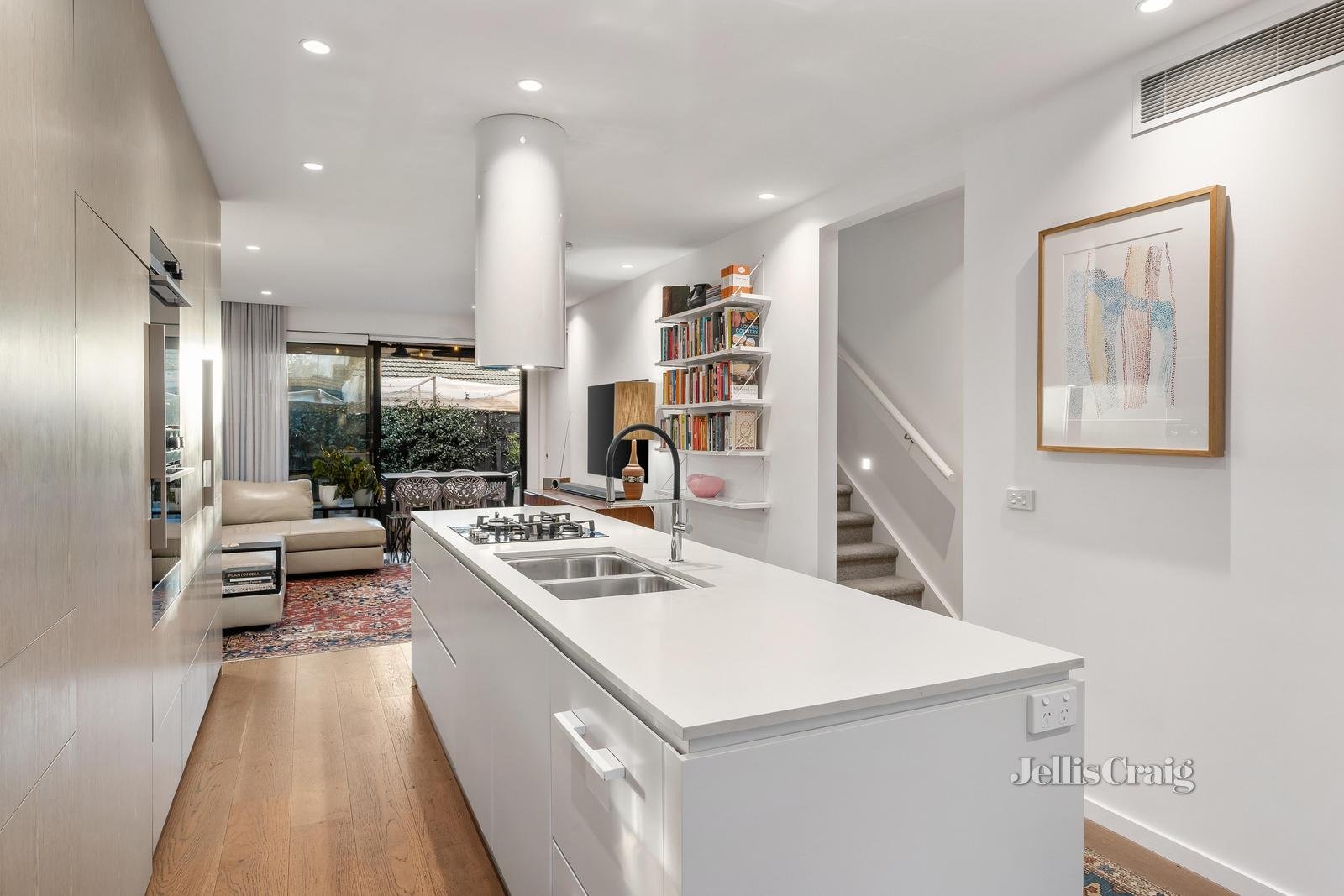 12/11 St Georges Avenue, Bentleigh East image 6