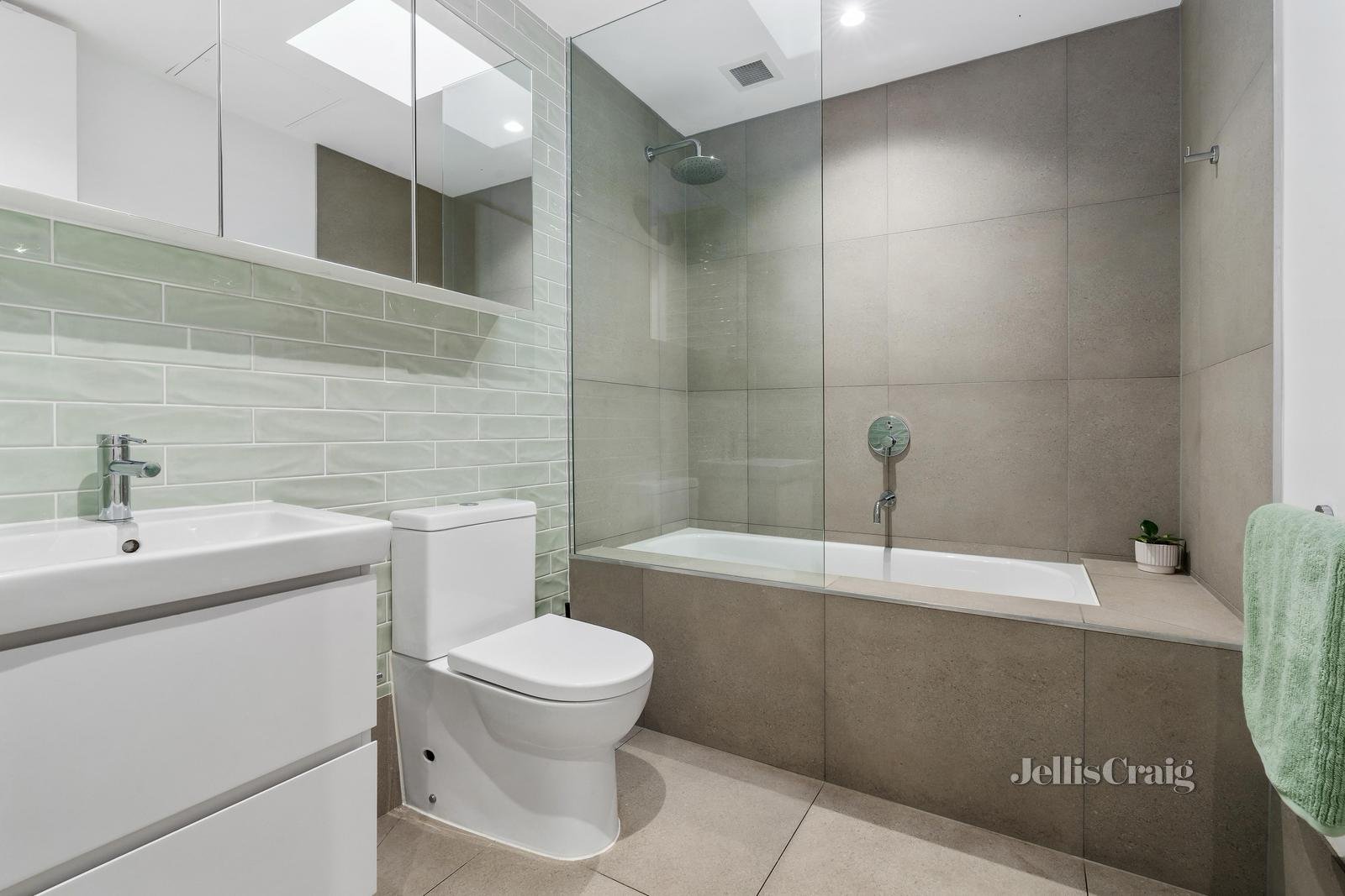 12/11 St Georges Avenue, Bentleigh East image 10