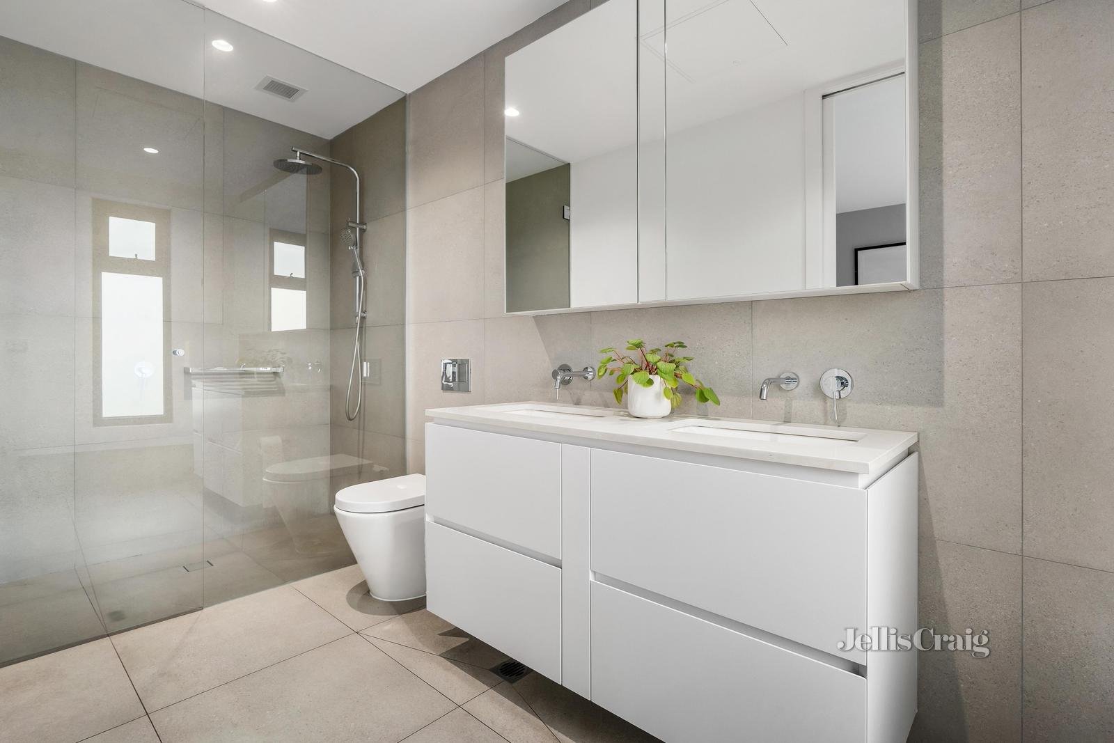 12/11 St Georges Avenue, Bentleigh East image 11
