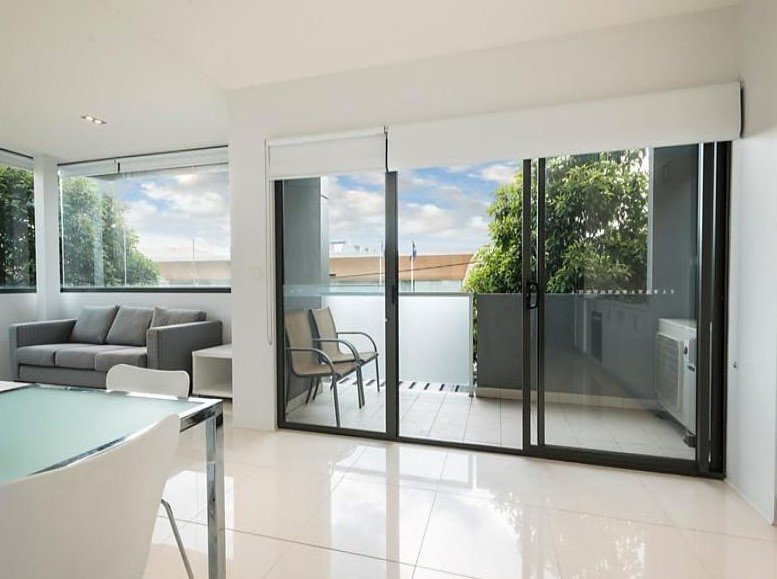 Property Gallery Thumbnail 3